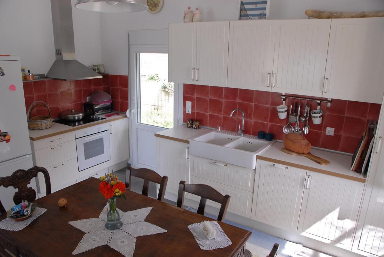 Melinda Holiday House Plomari Екстериор снимка